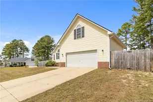 122 Jefferson Dr, Raeford, NC 28376 - Photo 7