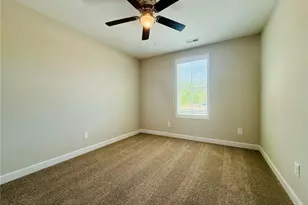 8107 King Rd, Fayetteville, NC 28306 - Photo 9