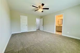 8109 King Rd, Fayetteville, NC 28306 - Photo 9