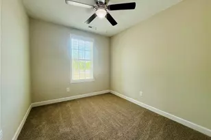8115 King Rd, Fayetteville, NC 28306 - Photo 11