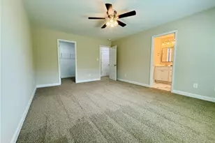 8115 King Rd, Fayetteville, NC 28306 - Photo 9