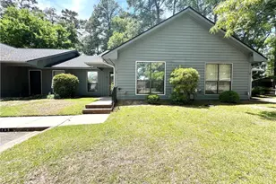 2105 Wexford Oaks Ct, Fayetteville, NC 28303 - Photo 3