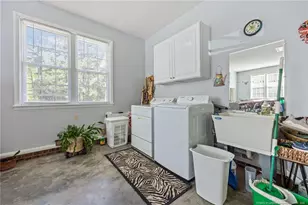 913 Pendergrass Rd, Sanford, NC 27330 - Photo 31