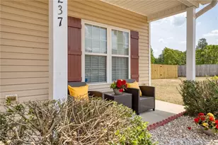 2237 Sir Michael Dr, Hope Mills, NC 28348 - Photo 33