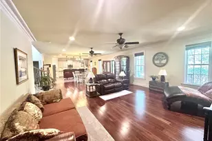 325 Burslem Ln, Cameron, NC 28326 - Photo 7