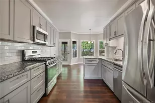 1541 Grassy Branch Dr, Fayetteville, NC 28304 - Photo 9
