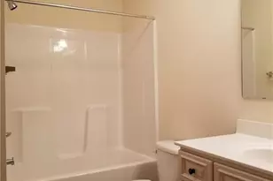 2402 7th Street Rd, Lumberton, NC 28358 - Photo 7