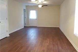 2402 7th Street Rd, Lumberton, NC 28358 - Photo 3