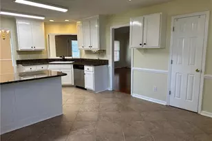 2827 Beringer Dr, Hope Mills, NC 28306 - Photo 15