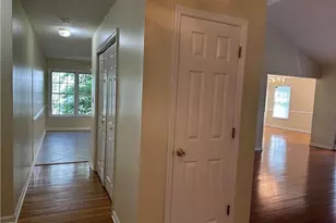 2827 Beringer Dr, Hope Mills, NC 28306 - Photo 7
