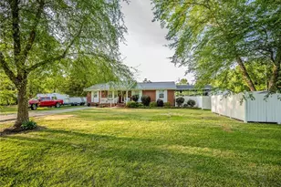 117 Joan St, Lumberton, NC 28358 - Photo 3