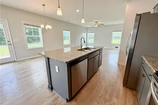 39 Princelet Pt, Cameron, NC 28326 - Photo 11