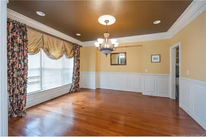 507 N Ingold Avenue, Garland, NC 28441 - Photo 5