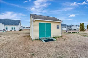 200 Baymeadow Bnd, Lumberton, NC 28358 - Photo 31