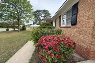 2616 Phoenician Dr, Fayetteville, NC 28306 - Photo 3