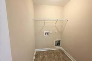 389 Roanoke Dr, Raeford, NC 28376 - Photo 15