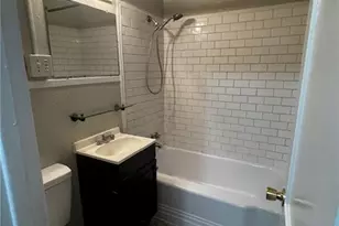 1009 Cherry St, Lumberton, NC 28358 - Photo 7