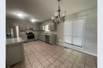 6804 Leeds Court, Fayetteville, NC 28304 - Photo 5