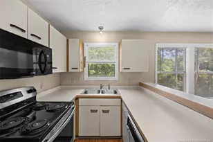 950 Stewarts Creek Dr, Fayetteville, NC 28314 - Photo 5