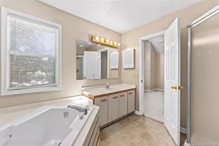 950 Stewarts Creek Dr, Fayetteville, NC 28314 - Photo 13