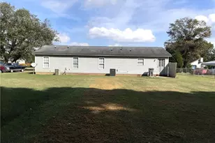 170 A & B Eulon Loop, Raeford, NC 28376 - Photo 3
