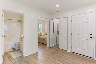 1075 Pine St, Pembroke, NC 28372 - Photo 7