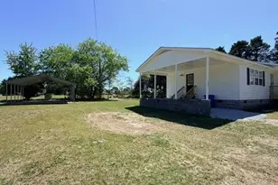 250 Trappers Run Ln, Clinton, NC 28328 - Photo 3