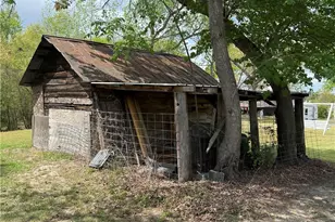 1619 Mt Tabor Rd, Red Springs, NC 28377 - Photo 19