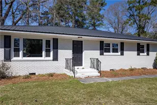 411 Lafayette St, Clinton, NC 28328 - Photo 3