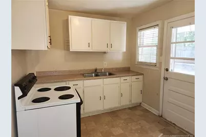 1917 Dogwood Street, Fayetteville, NC 28301 - Photo 3
