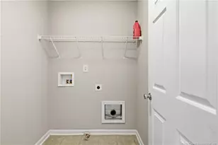 542 Gapway Ct, Hope Mills, NC 28348 - Photo 25