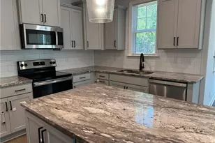 373 Kensington Dr, Spring Lake, NC 28390 - Photo 11