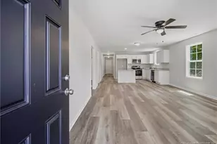 221 S 5th St, Spring Lake, NC 28390 - Photo 5