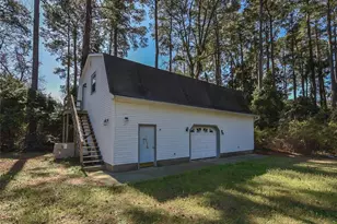 439 McNatt St, Maxton, NC 28364 - Photo 17