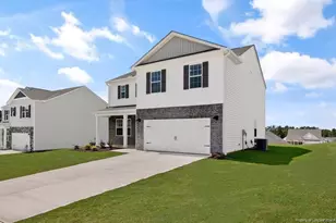 712 Lazy Elm Ln, Aberdeen, NC 28315 - Photo 3