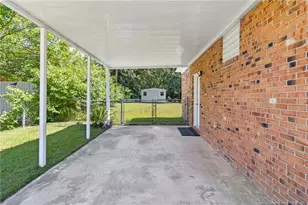 7517 Bridgeman Dr, Fayetteville, NC 28303 - Photo 5