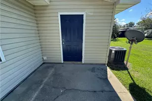 502 E 19th St, Lumberton, NC 28358 - Photo 23