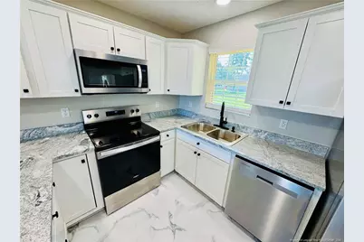 502 E 19th Street, Lumberton, NC 28358 - Photo 11