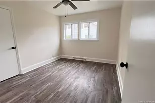 212 Peachtree St, Red Springs, NC 28377 - Photo 7