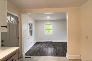 212 Peachtree St, Red Springs, NC 28377 - Photo 5