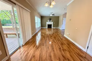 422 Jamestown Ave, Fayetteville, NC 28303 - Photo 9
