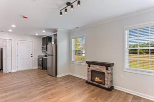1075 Pine St, Pembroke, NC 28372 - Photo 3