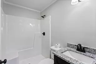 1075 Pine St, Pembroke, NC 28372 - Photo 11