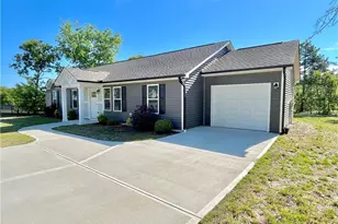 45 Summit Ct, Cameron, NC 28326 - Photo 3