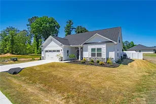 40 Capeside Ct, Lillington, NC 27546 - Photo 3
