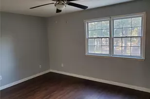 817-C Ridge Rd, Fayetteville, NC 28311 - Photo 7