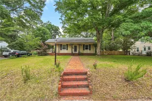 614 Pearl St, Fayetteville, NC 28303 - Photo 1