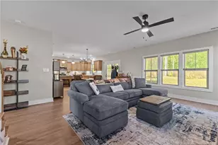 5332 Mountain Run Dr, Hope Mills, NC 28348 - Photo 7