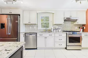 524 Carthage St, Cameron, NC 28326 - Photo 17