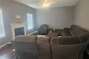 181 Pendleton St, Raeford, NC 28376 - Photo 9